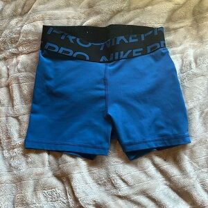 NIKE PROS SIZE S